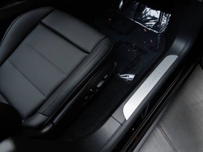 2026 Porsche Macan Macan Electric