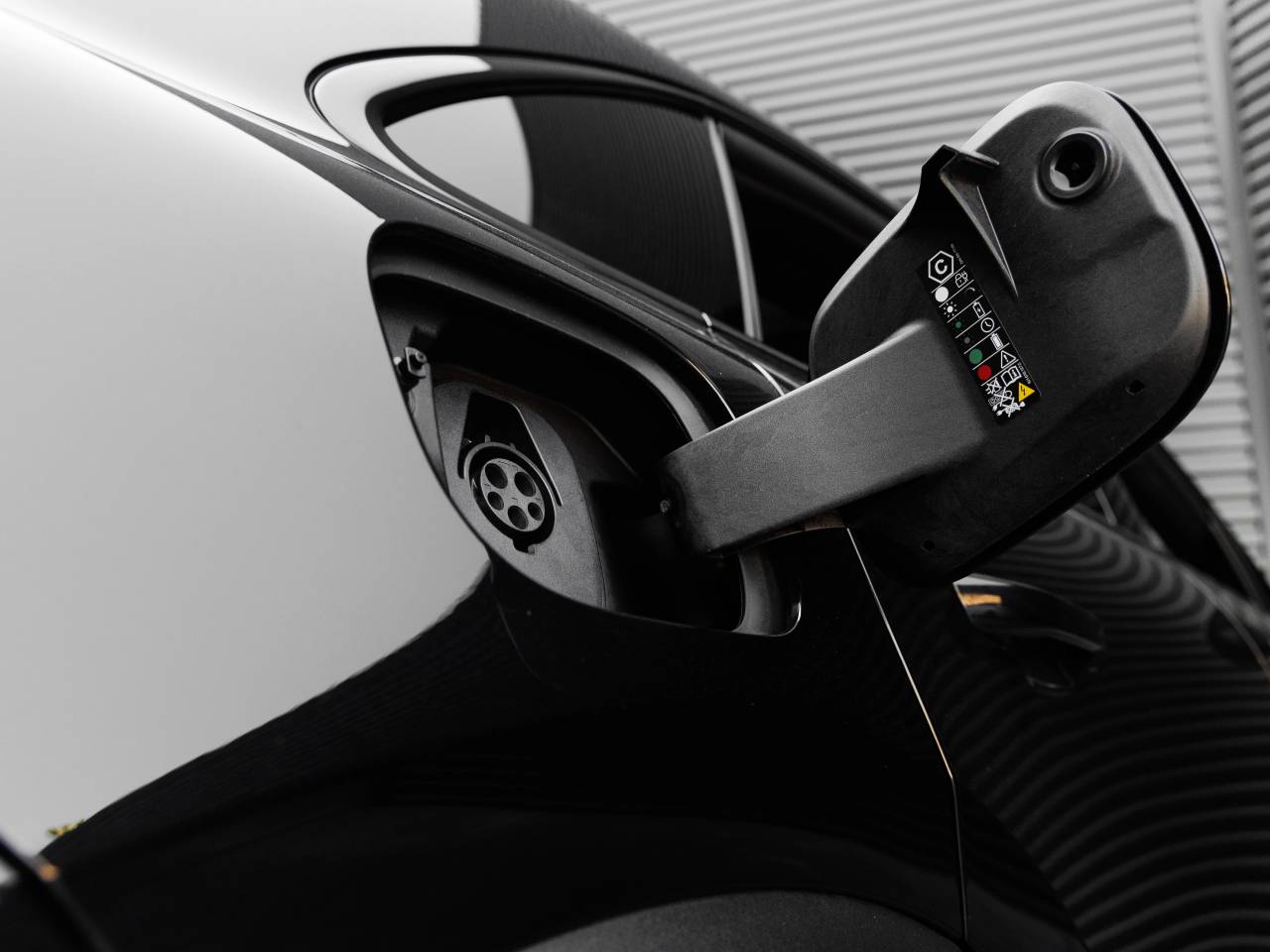 2026 Porsche Macan Macan Electric