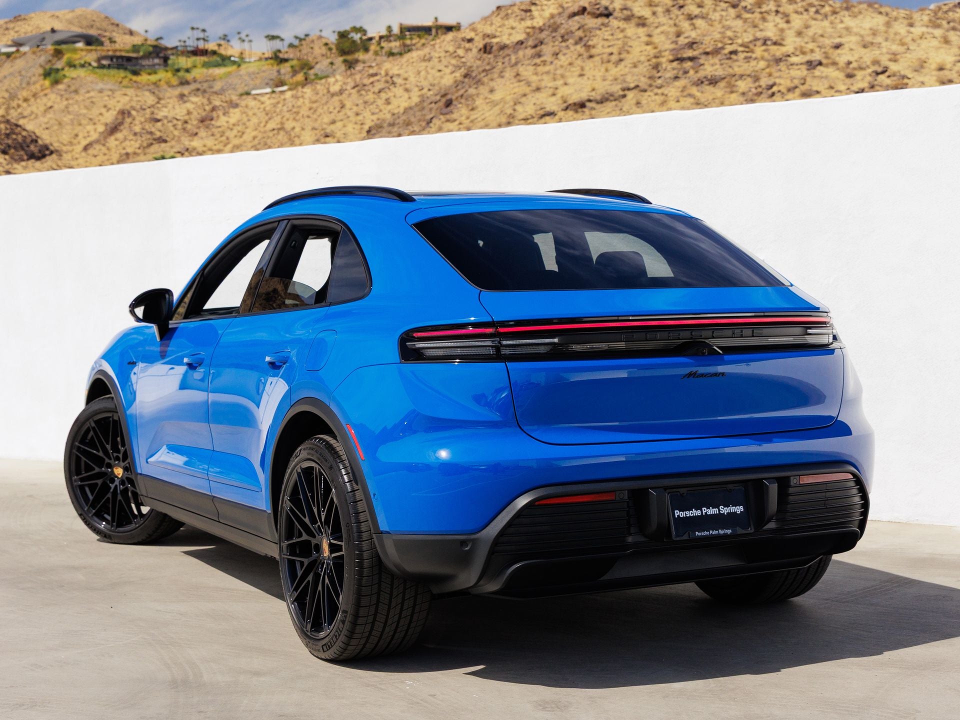 2026 Porsche Macan Macan Electric