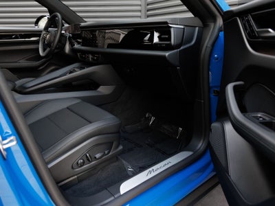 2026 Porsche Macan Macan Electric