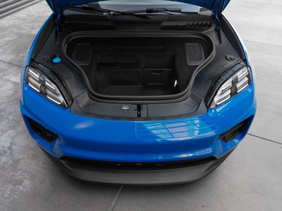 2026 Porsche Macan Macan Electric