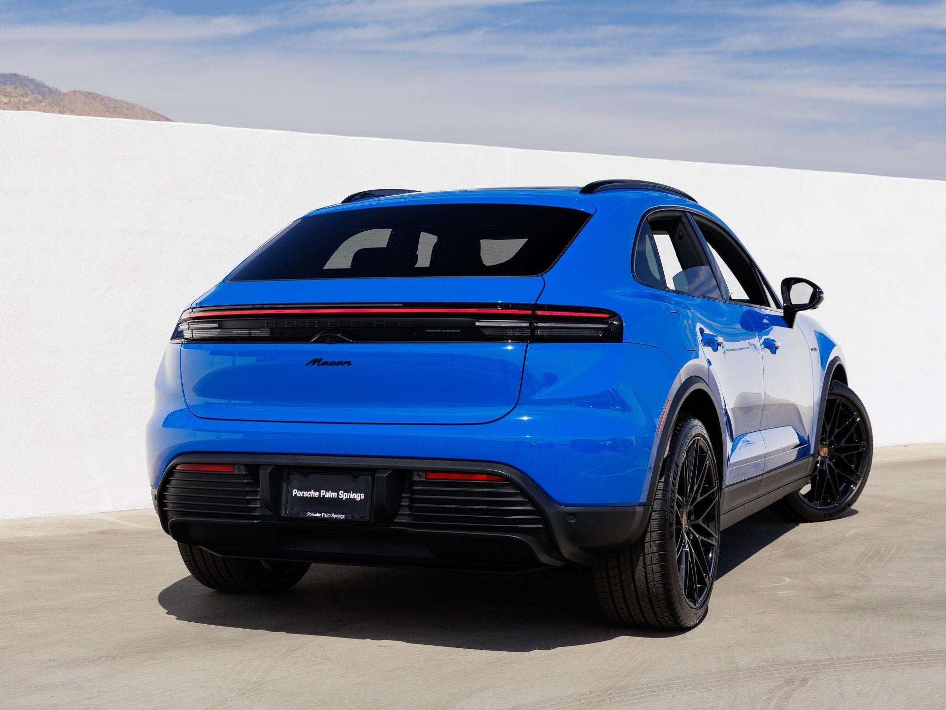 2026 Porsche Macan Macan Electric