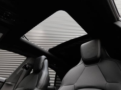 2026 Porsche Macan Macan Electric