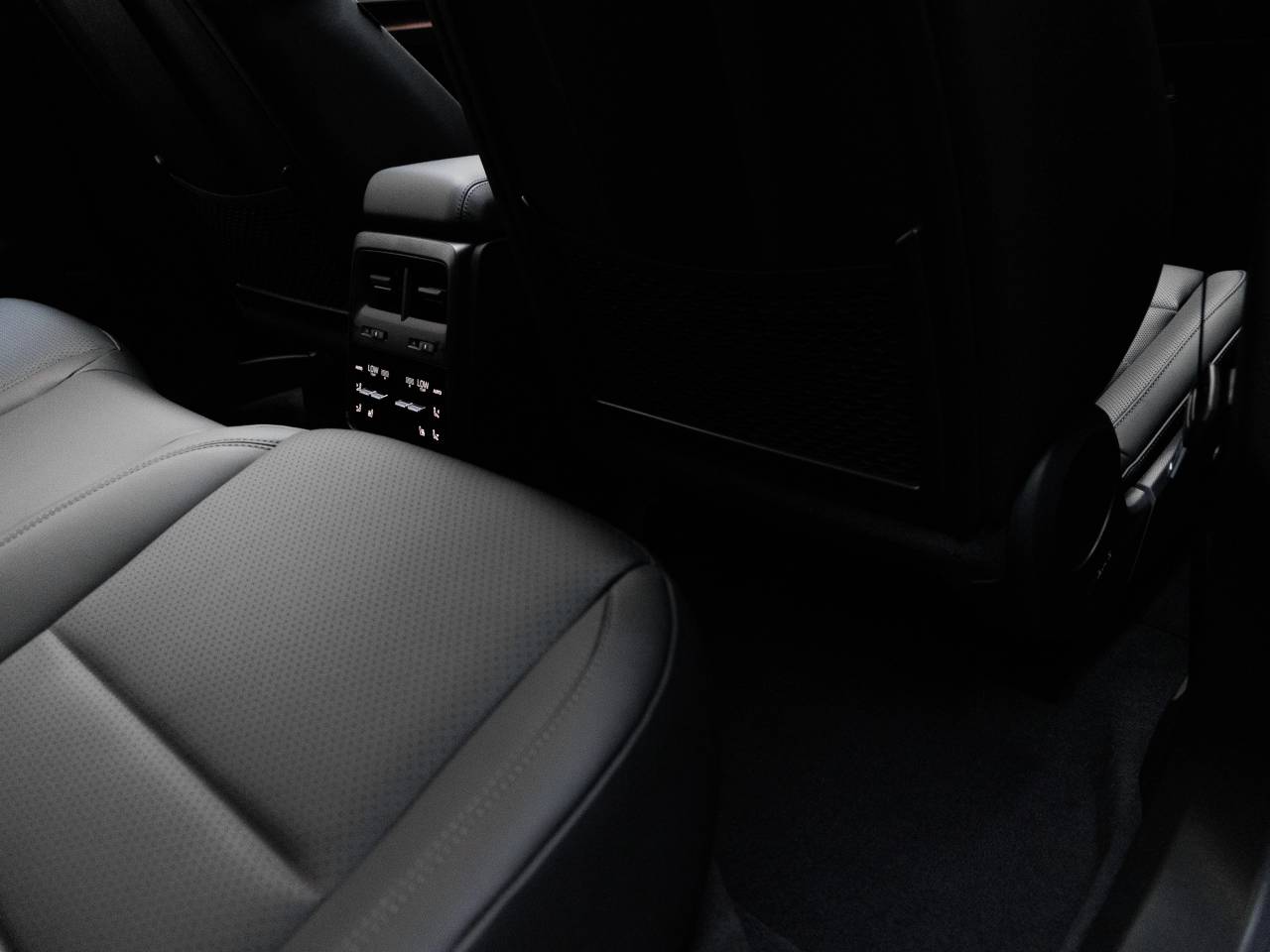 2026 Porsche Macan Macan Electric