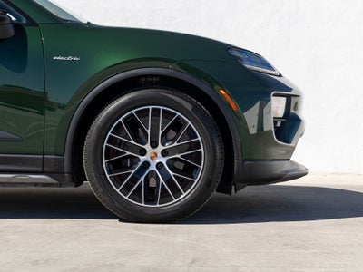 2025 Porsche Macan Electric