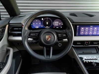 2025 Porsche Macan Electric