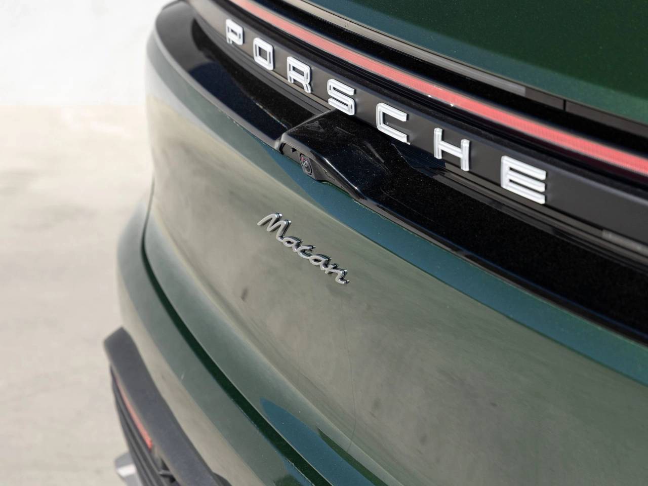 2025 Porsche Macan Electric