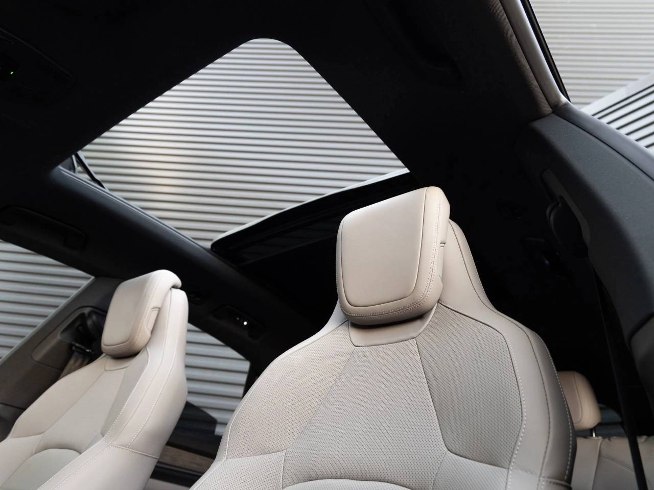 2025 Porsche Macan Electric