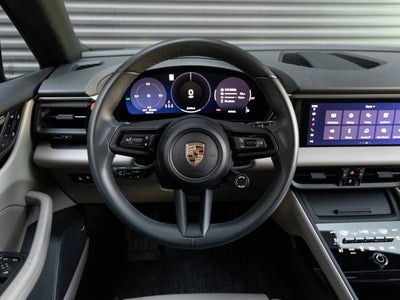 2025 Porsche Macan Electric