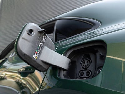 2025 Porsche Macan Electric