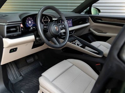 2025 Porsche Macan Electric