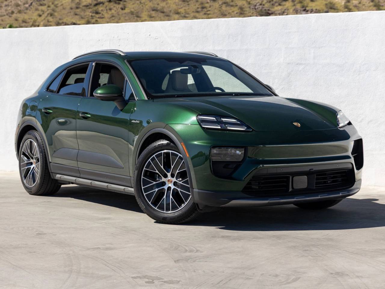 2025 Porsche Macan Electric