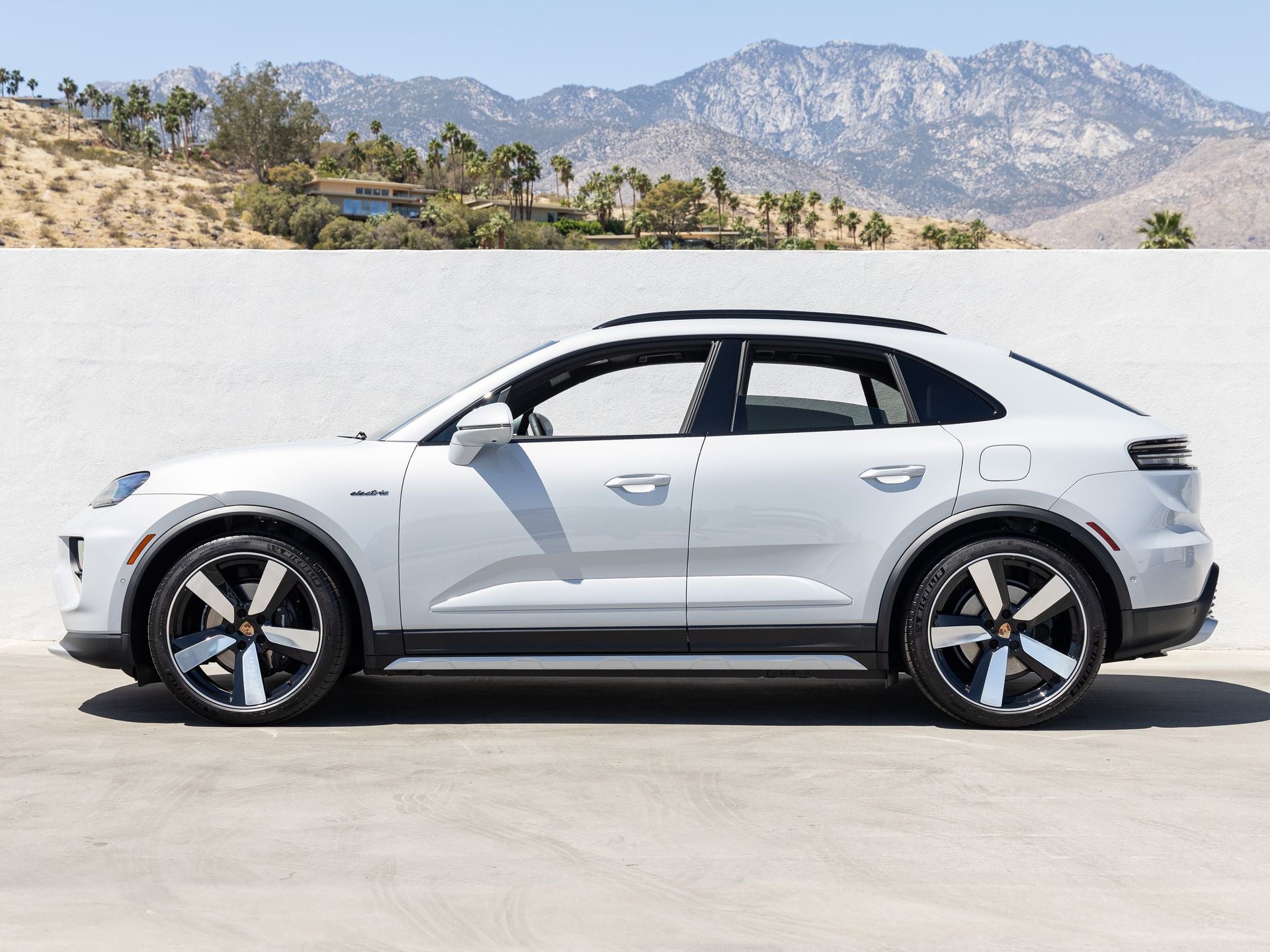 2026 Porsche Macan Electric Base