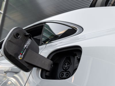 2026 Porsche Macan Electric Base