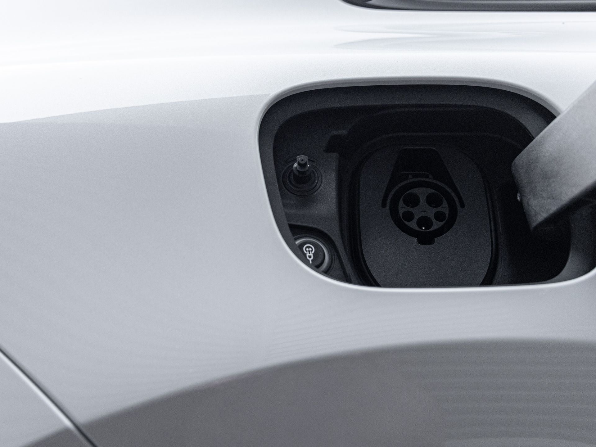 2026 Porsche Macan Electric Base