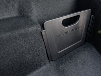 2026 Porsche Macan Electric Base