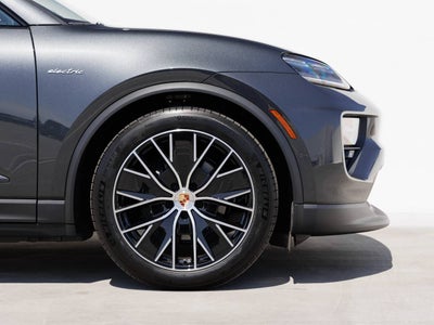 2026 Porsche Macan Macan Electric