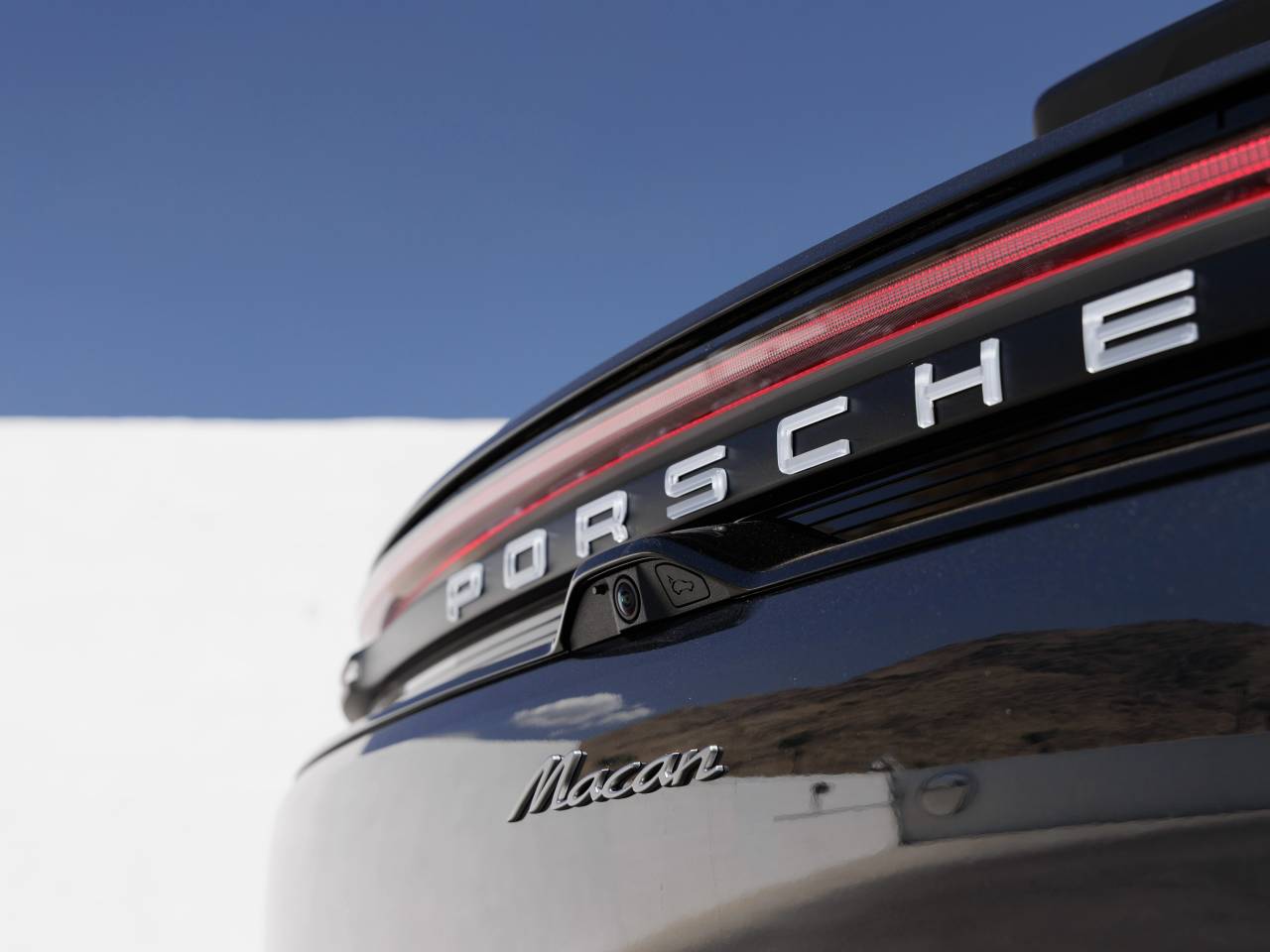 2026 Porsche Macan Macan Electric
