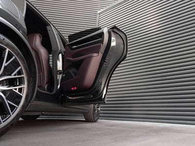 2026 Porsche Macan Macan Electric