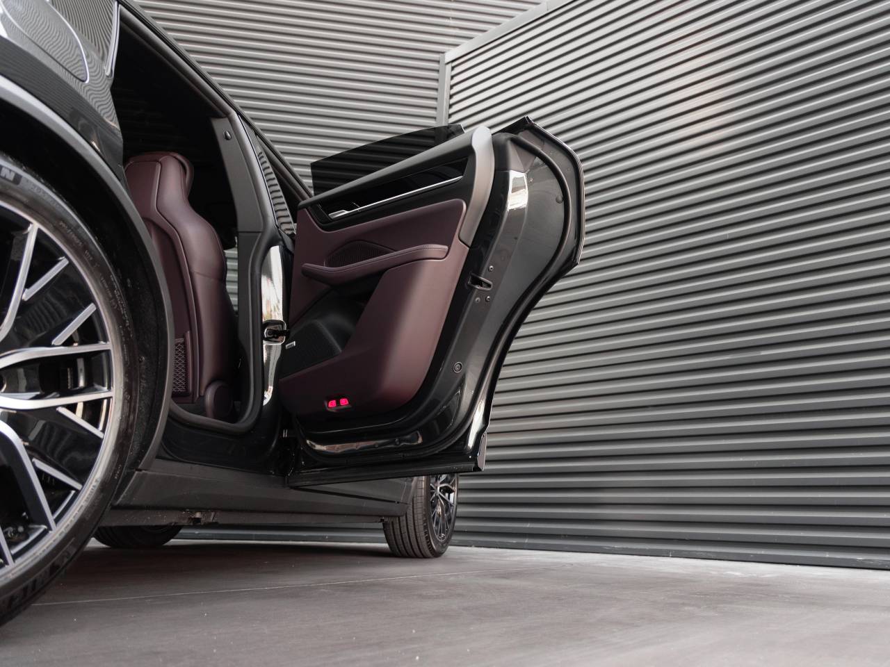 2026 Porsche Macan Macan Electric