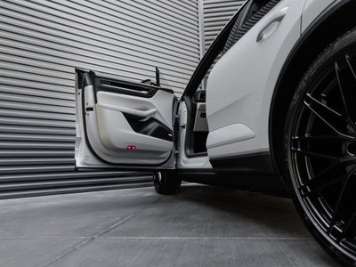 2026 Porsche Macan Macan Electric