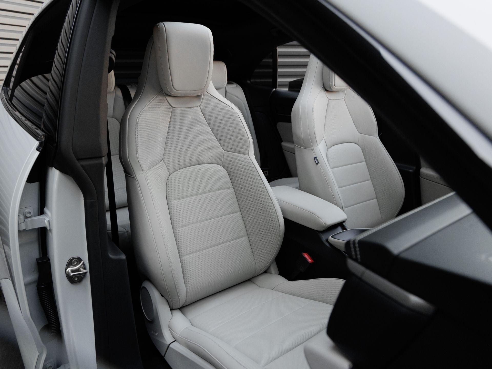 2026 Porsche Macan Macan Electric