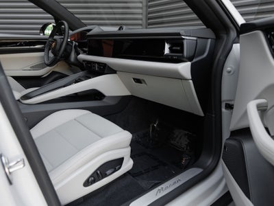 2026 Porsche Macan Macan Electric