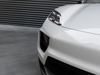 2026 Porsche Macan Macan Electric