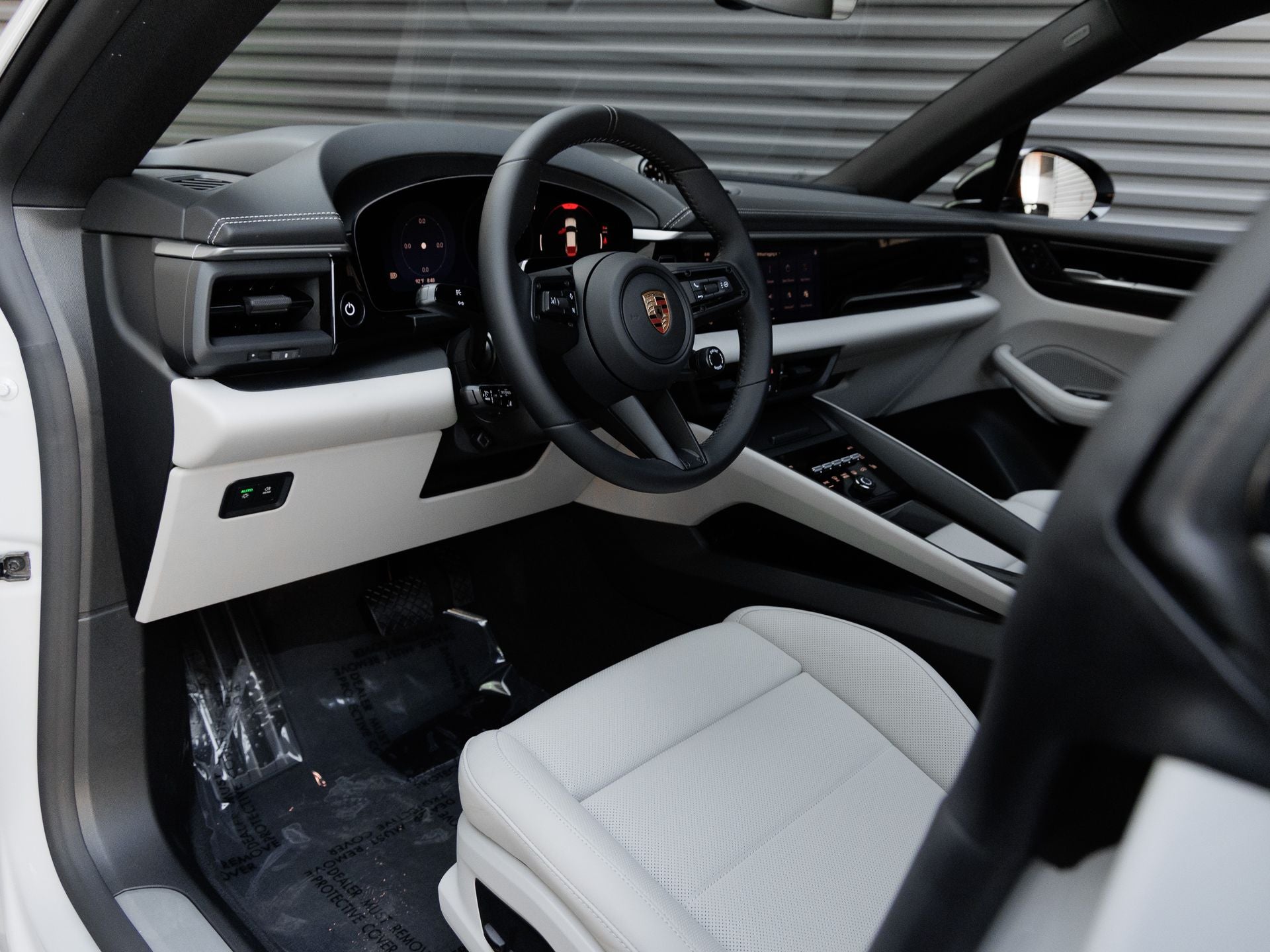 2026 Porsche Macan Macan Electric