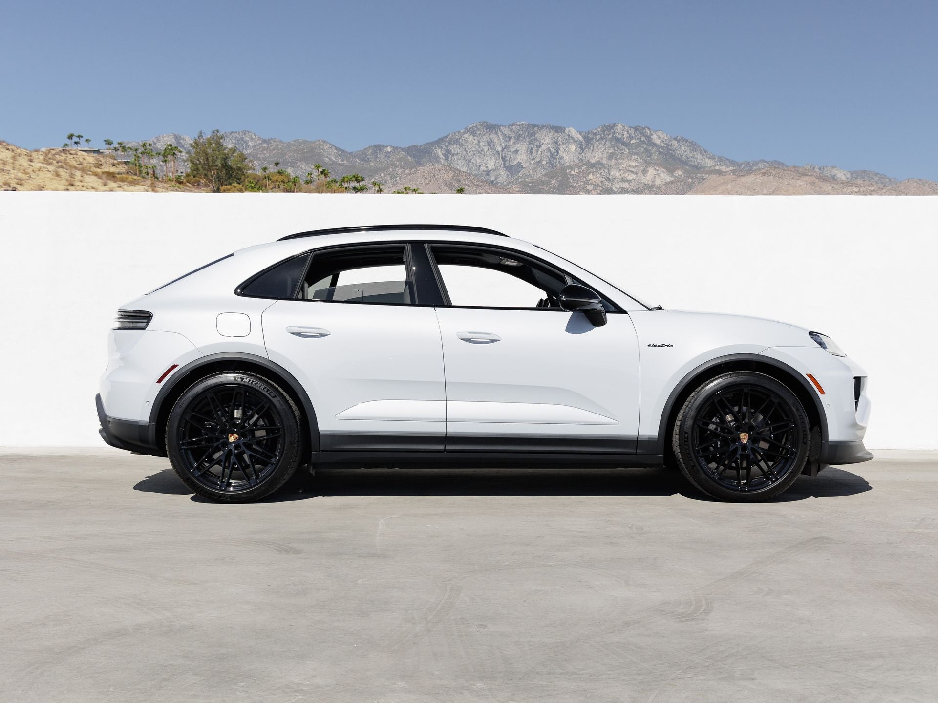 2026 Porsche Macan Macan Electric