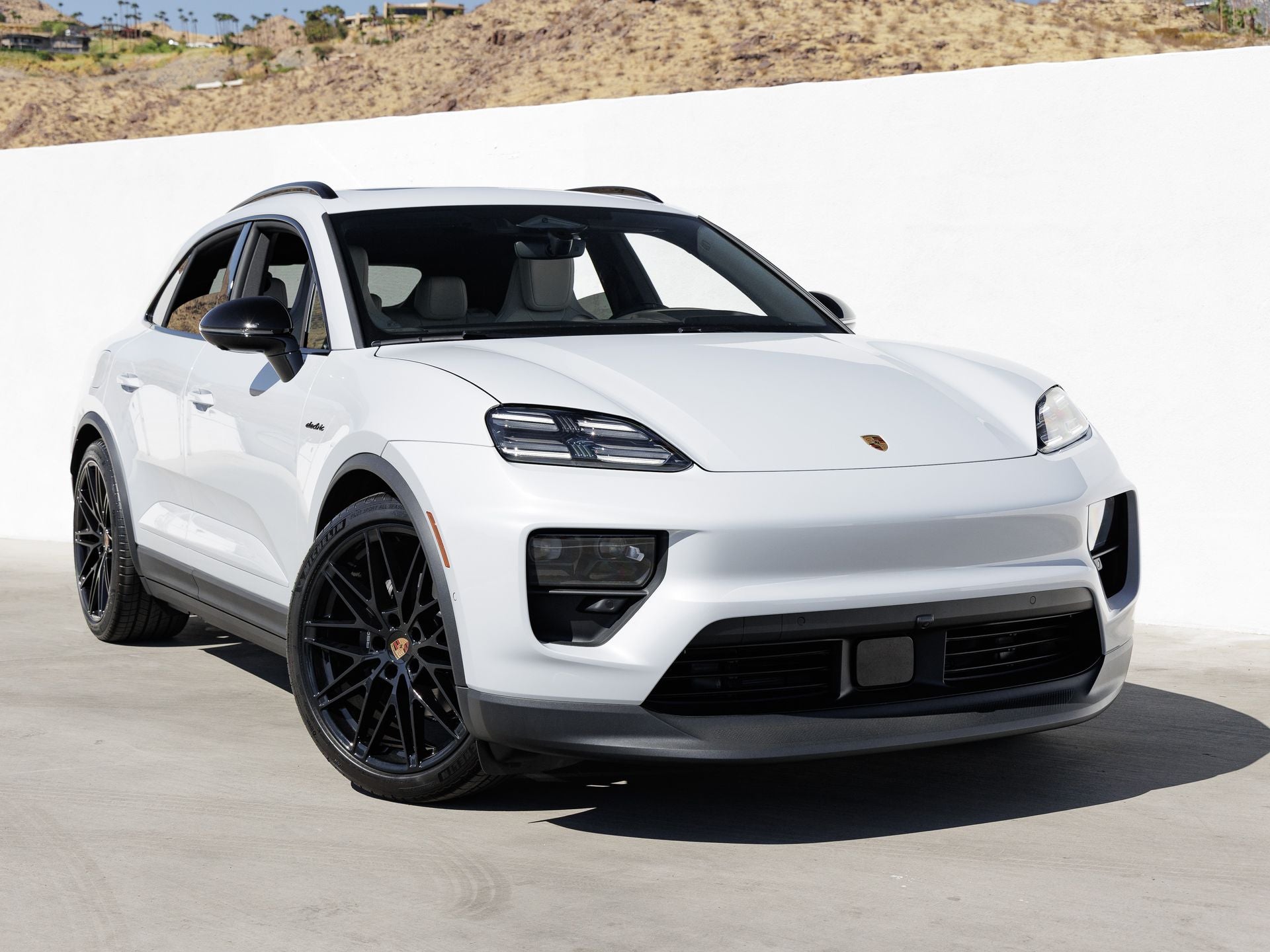 2026 Porsche Macan Macan Electric