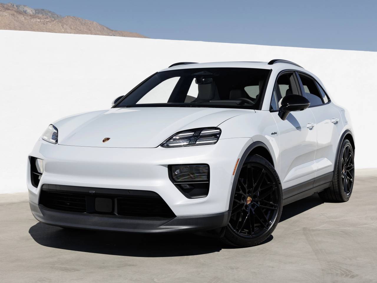 2026 Porsche Macan Macan Electric
