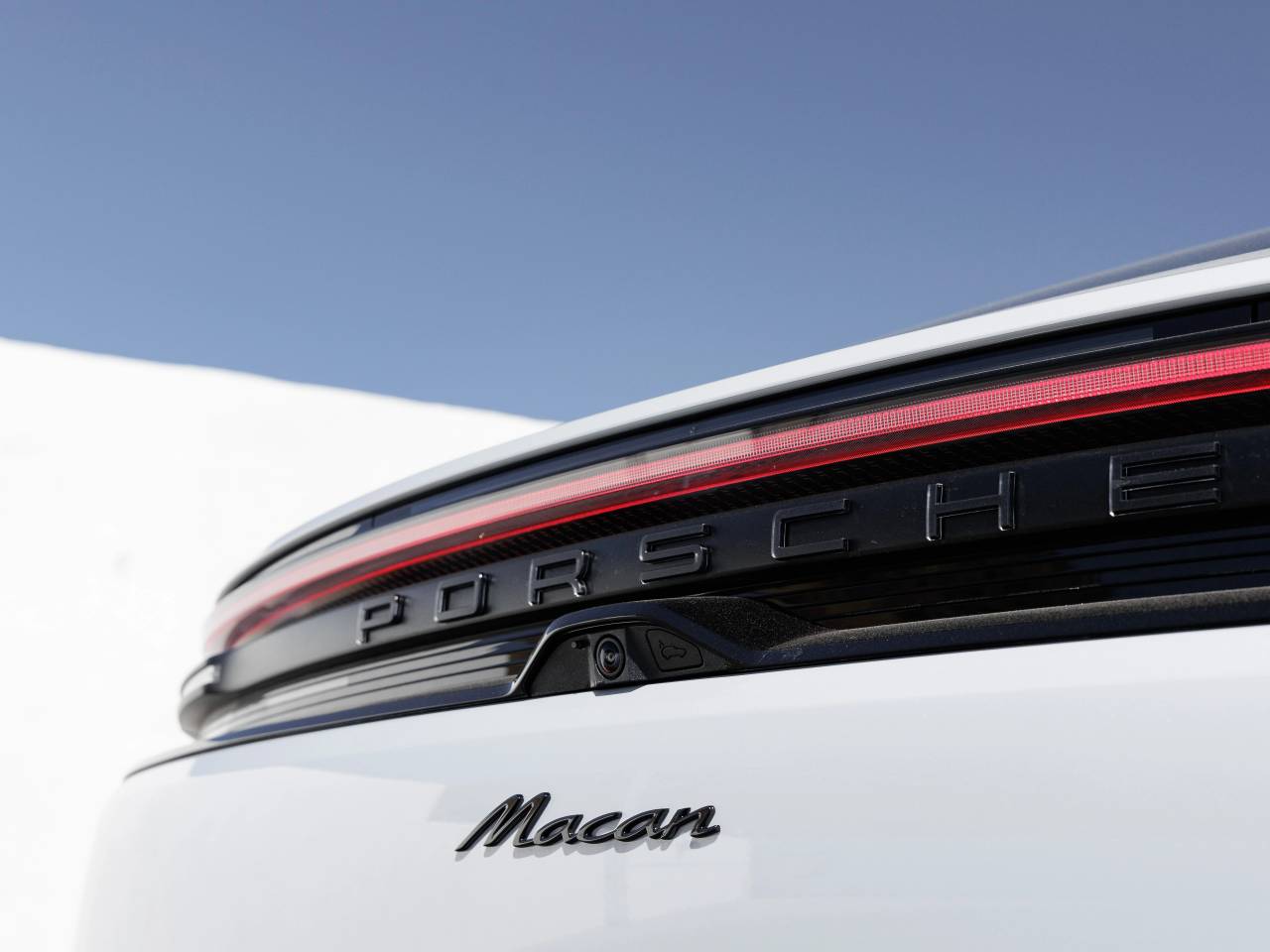 2026 Porsche Macan Macan Electric