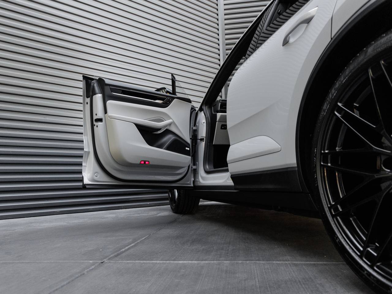 2026 Porsche Macan Macan Electric