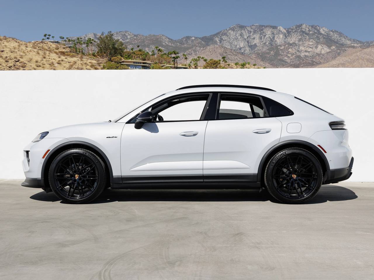 2026 Porsche Macan Macan Electric