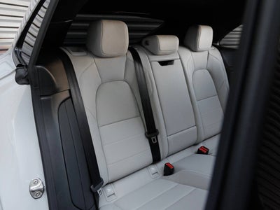 2026 Porsche Macan Macan Electric