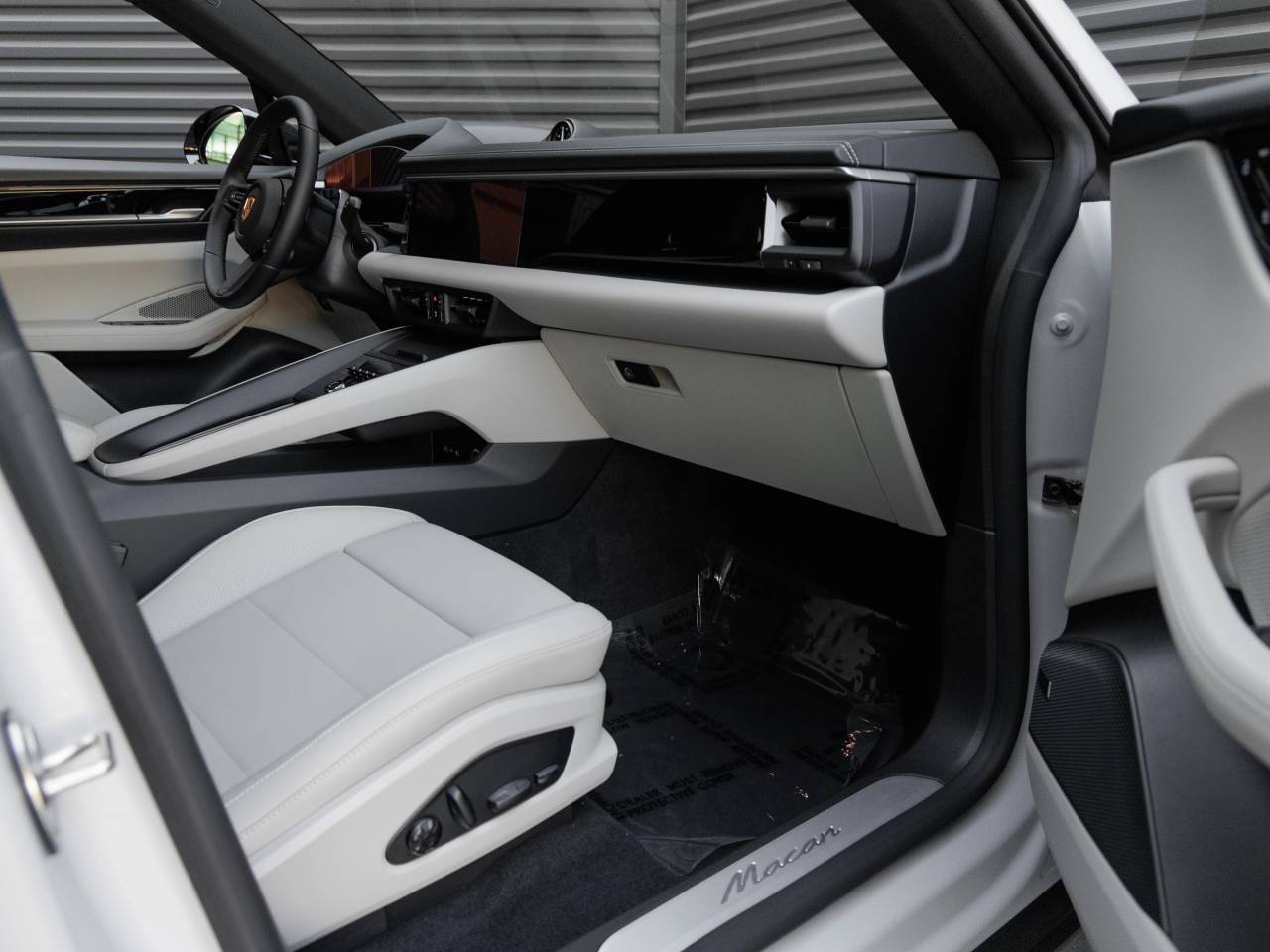 2026 Porsche Macan Macan Electric