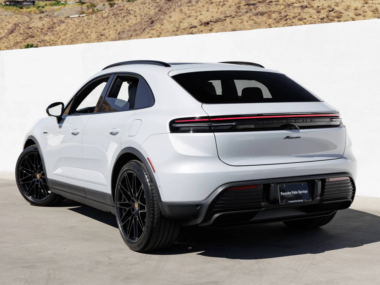 2026 Porsche Macan Macan Electric