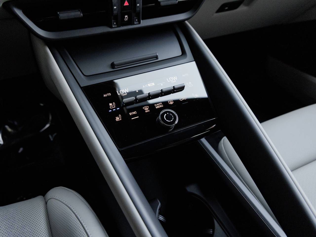 2026 Porsche Macan Macan Electric