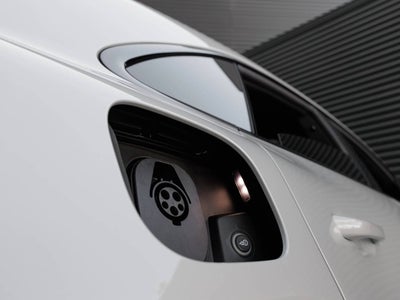 2026 Porsche Macan Macan Electric