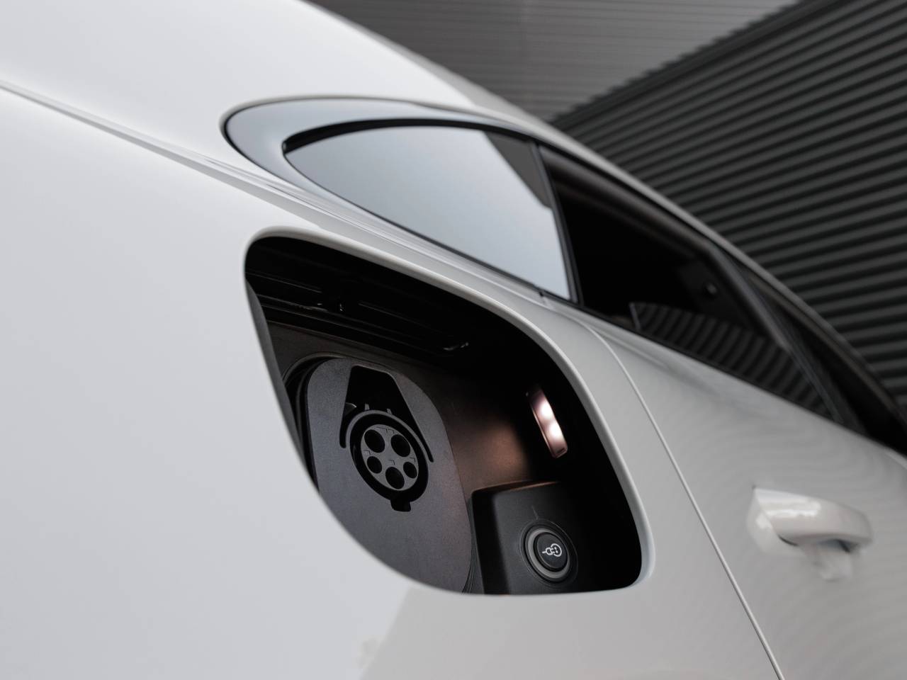 2026 Porsche Macan Macan Electric