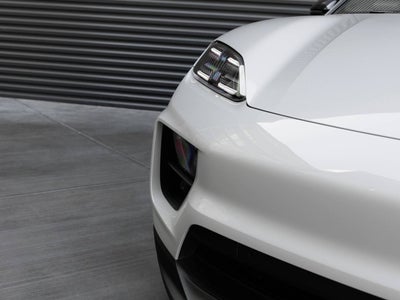 2026 Porsche Macan Macan Electric