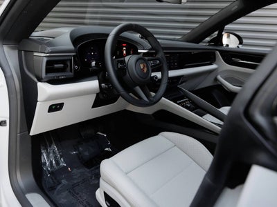 2026 Porsche Macan Macan Electric