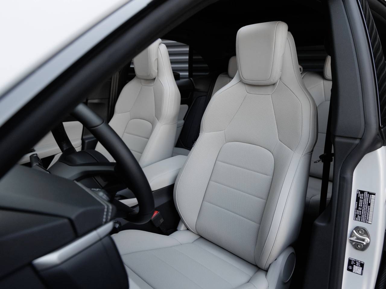 2026 Porsche Macan Macan Electric