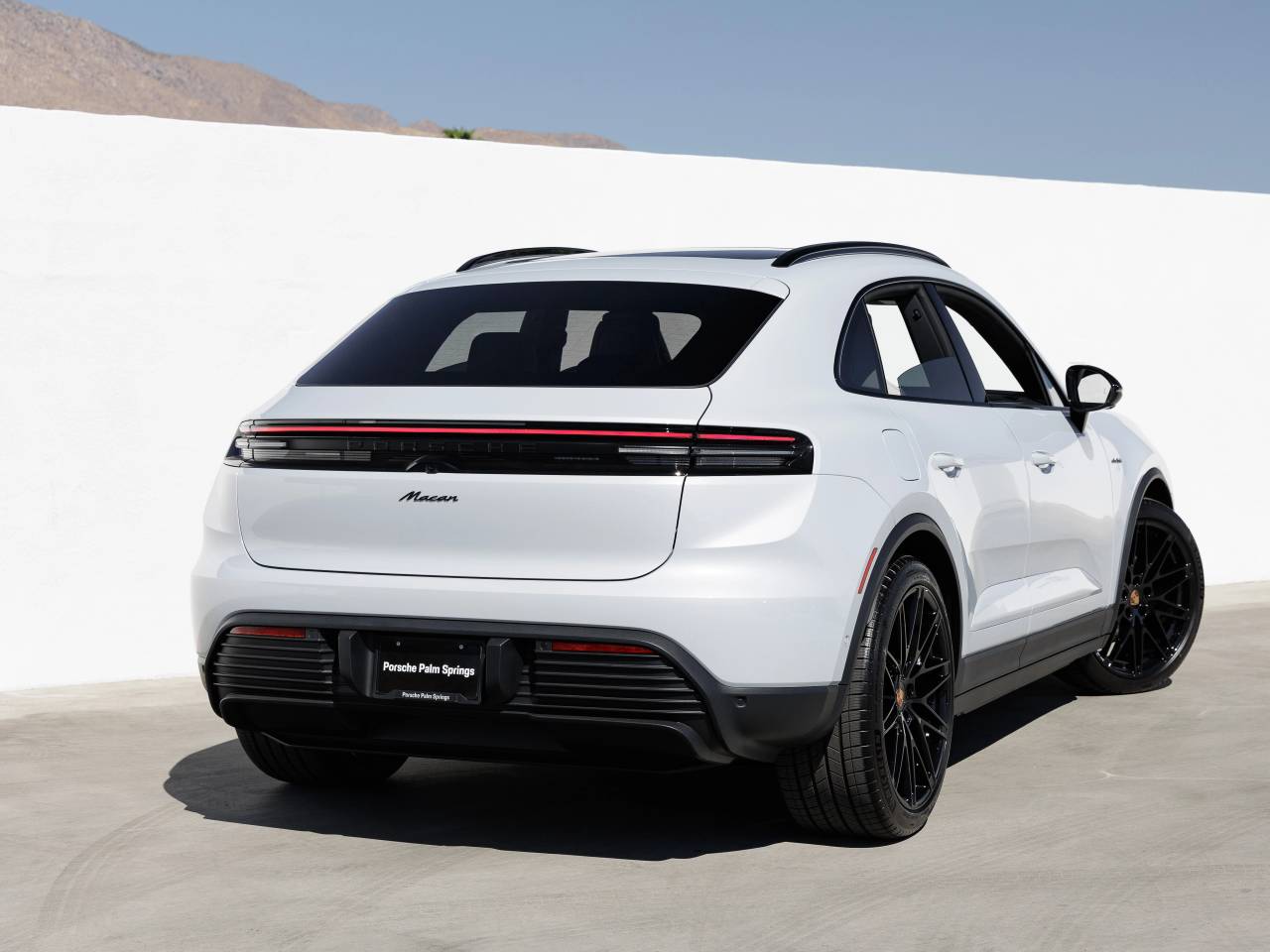 2026 Porsche Macan Macan Electric