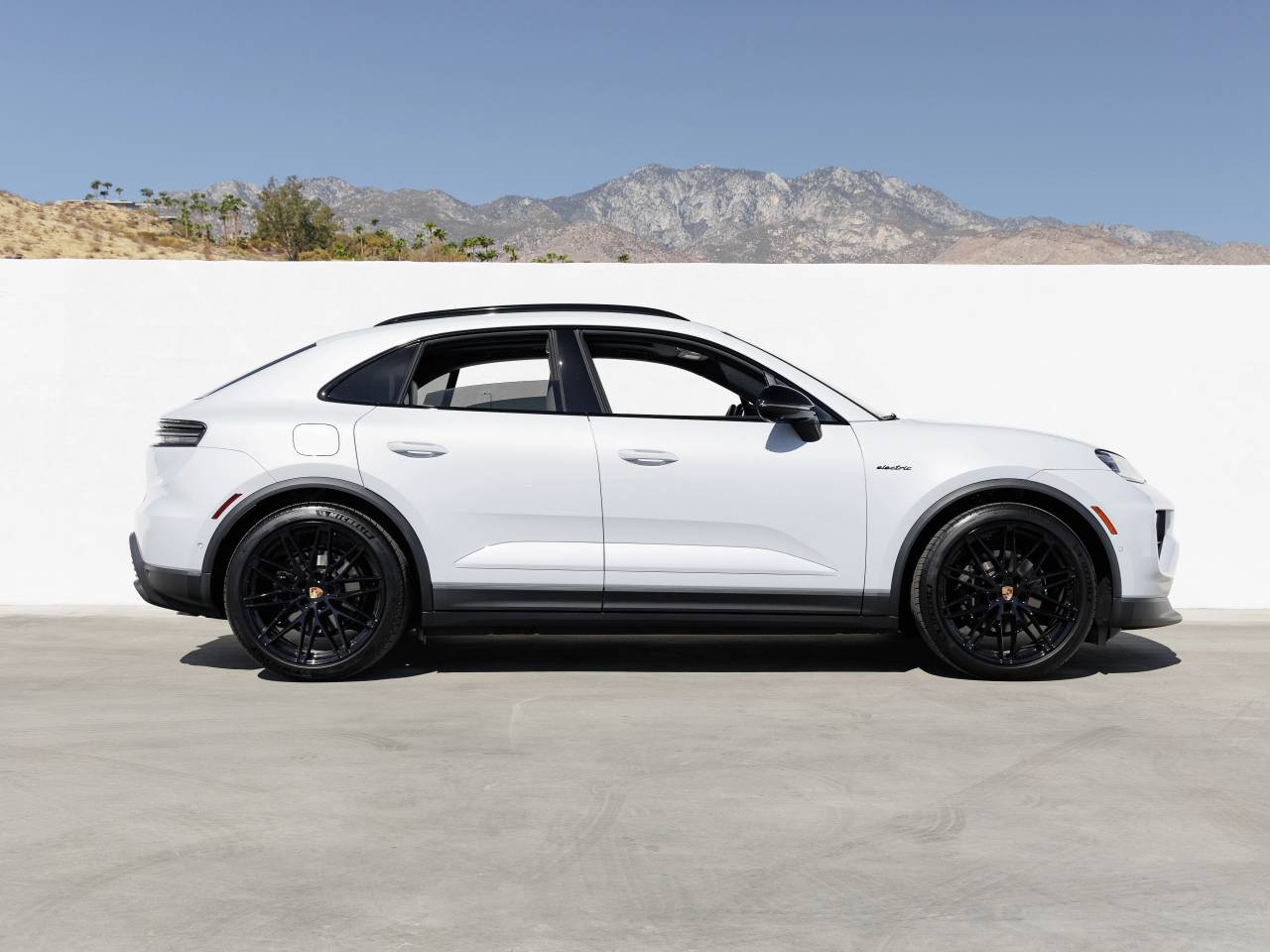 2026 Porsche Macan Macan Electric