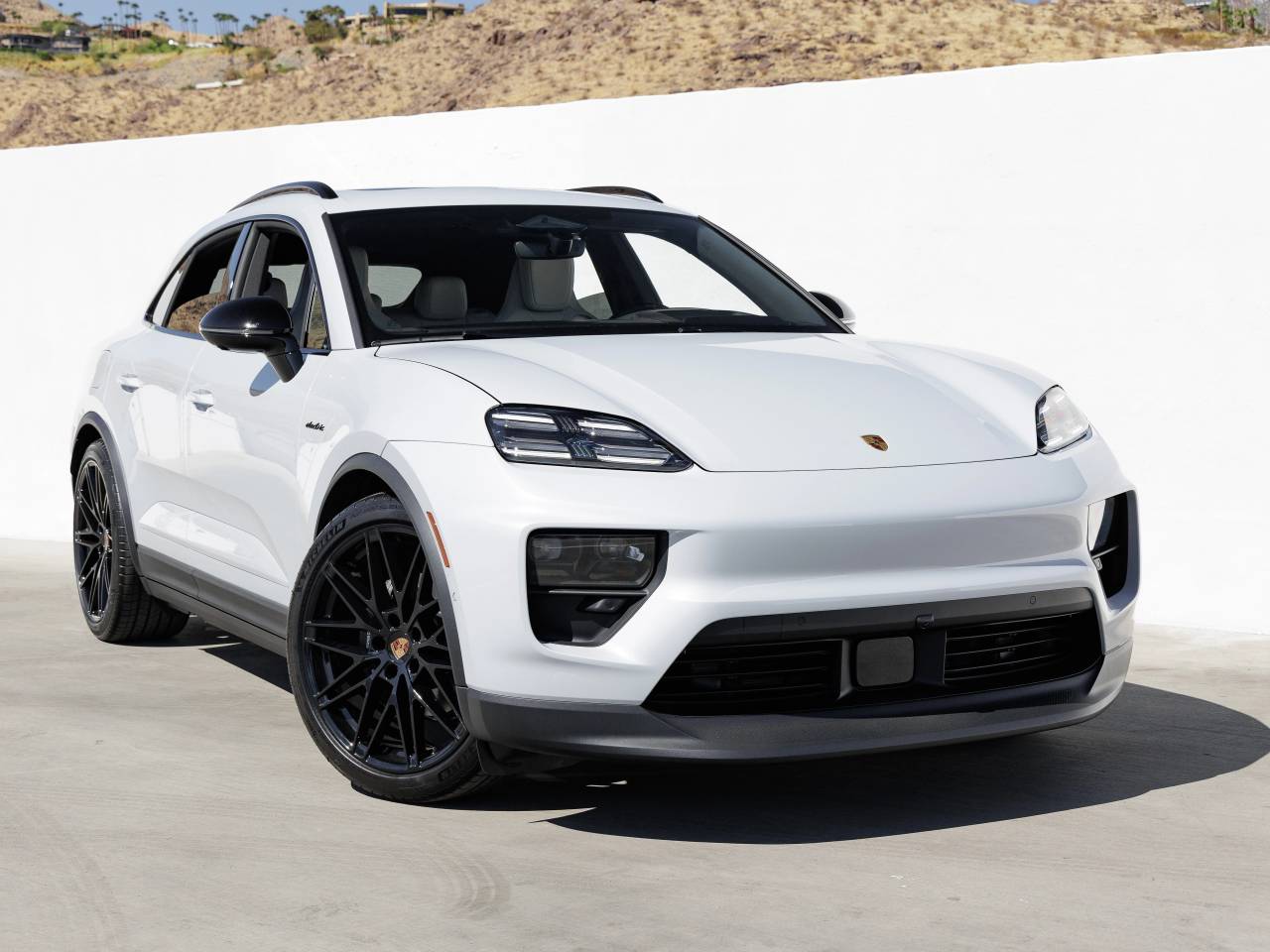 2026 Porsche Macan Macan Electric