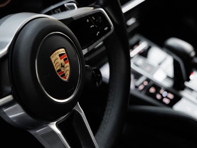 2023 Porsche Cayenne Cayenne E-Hybrid Platinum Edition (MY23)