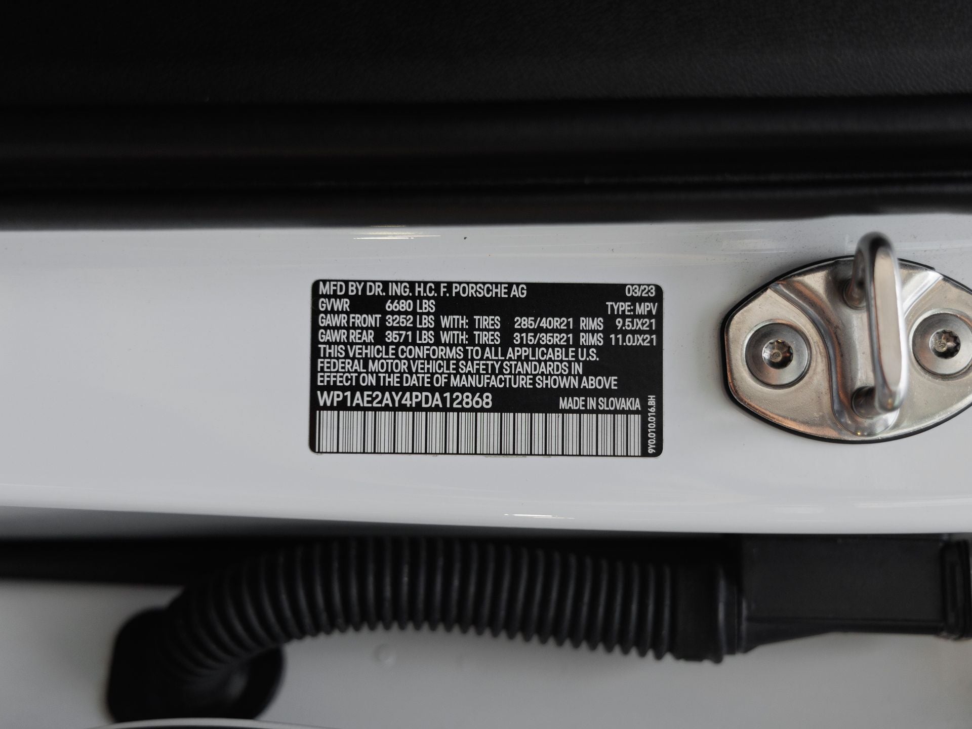 2023 Porsche Cayenne Cayenne E-Hybrid Platinum Edition (MY23)