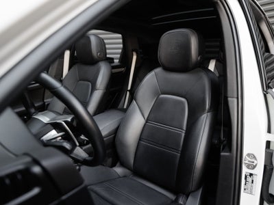 2023 Porsche Cayenne Cayenne E-Hybrid Platinum Edition (MY23)